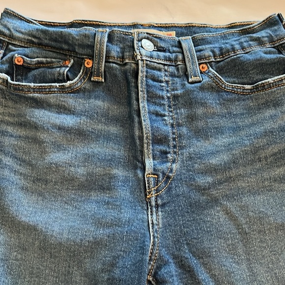 Levi’s Wedgie Straight High Rise Size 28 - Picture 15 of 16